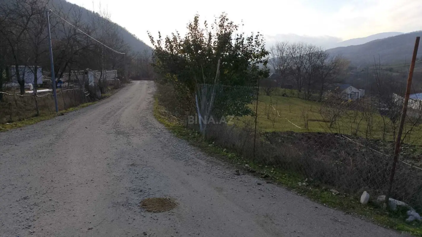Satılır torpaq sahəsi 4 m²