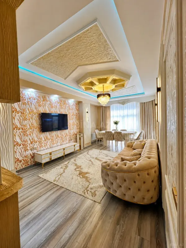 Satılır 3 otaqlı mənzil 87 m²