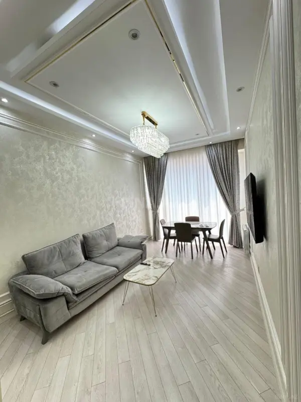 Kirayə verilir 5 otaqlı mənzil 60 m²