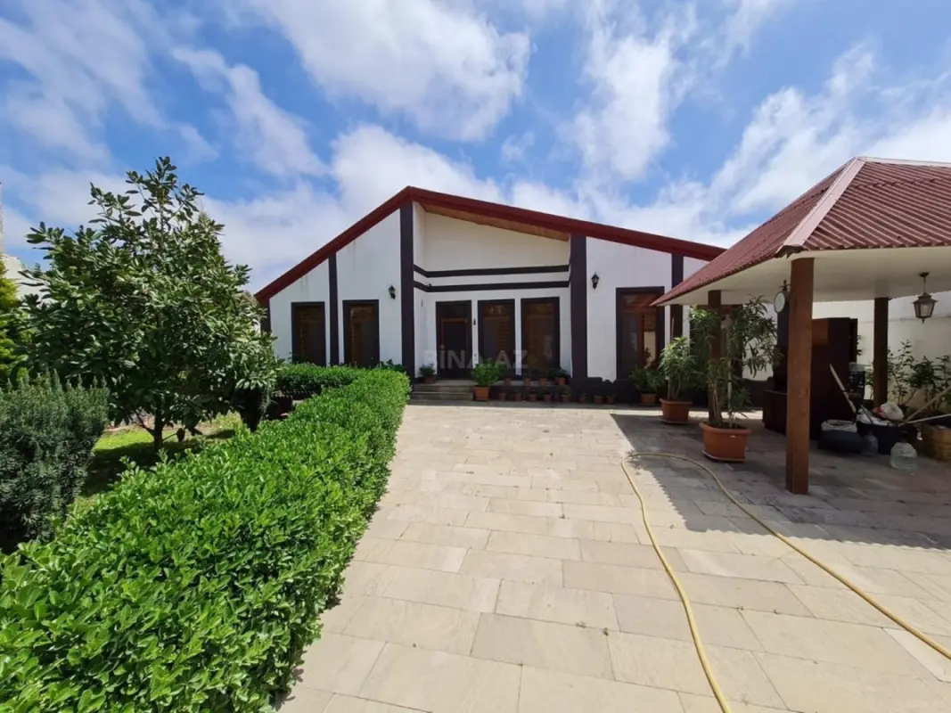 Satılır 4 otaqlı həyət evi 160 m²