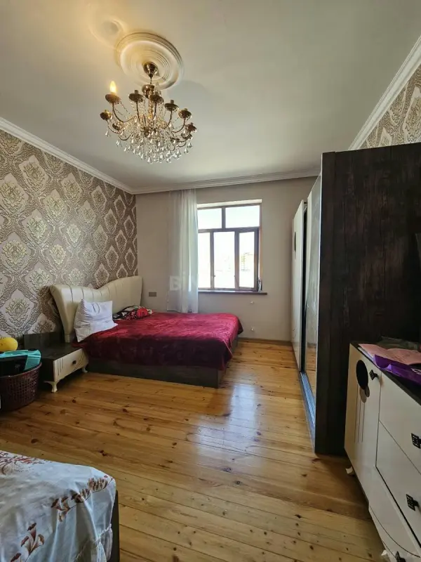 Satılır 1 otaqlı mənzil 42 m²