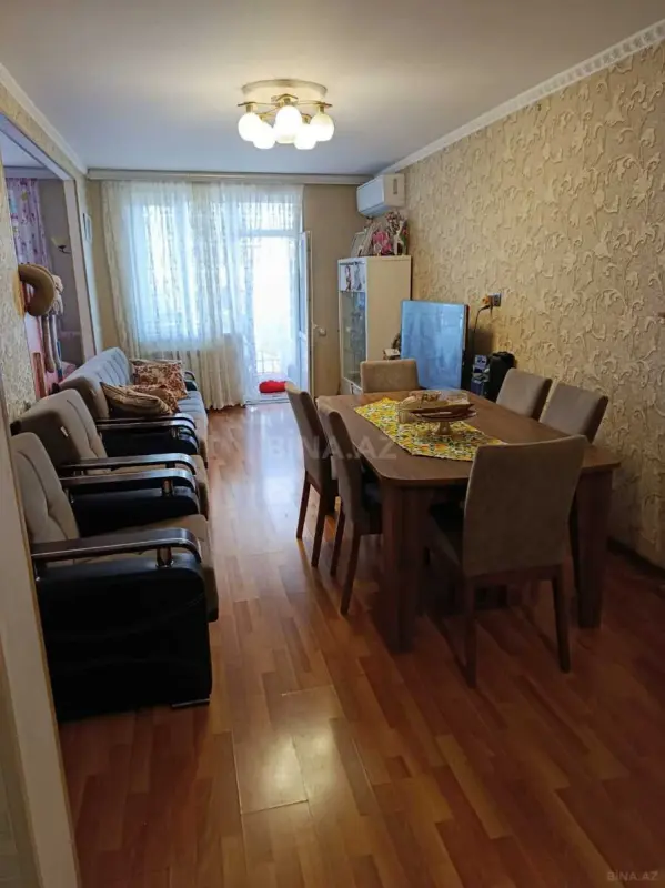 Satılır 3 otaqlı mənzil 105 m²