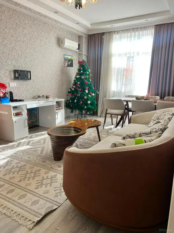 Kirayə verilir 3 otaqlı mənzil 95 m²