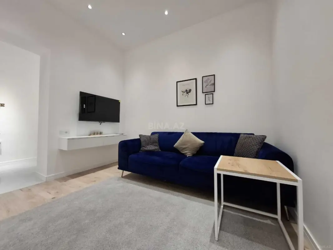 Kirayə verilir 2 otaqlı mənzil 70 m²