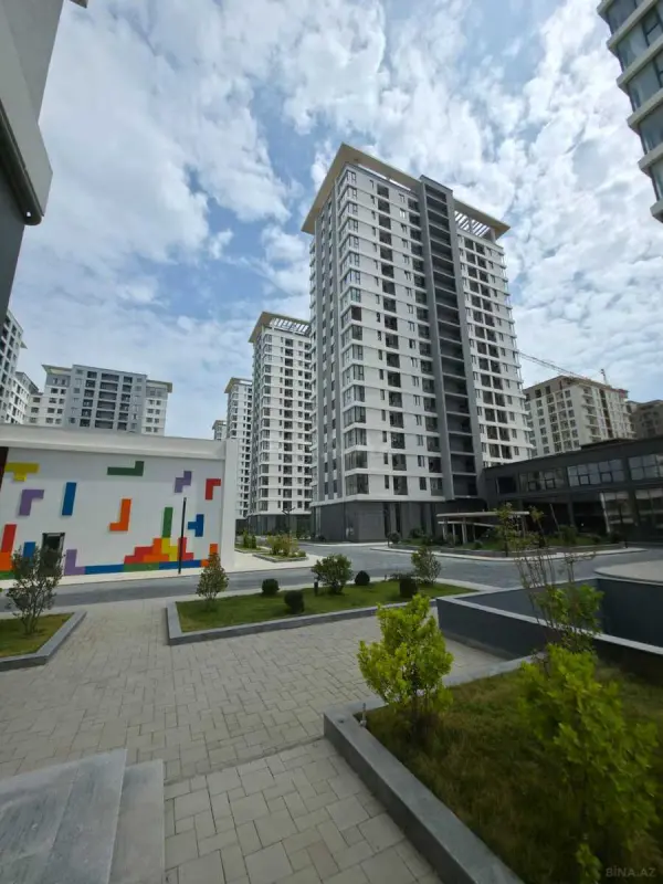 Satılır 3 otaqlı mənzil 96 m²