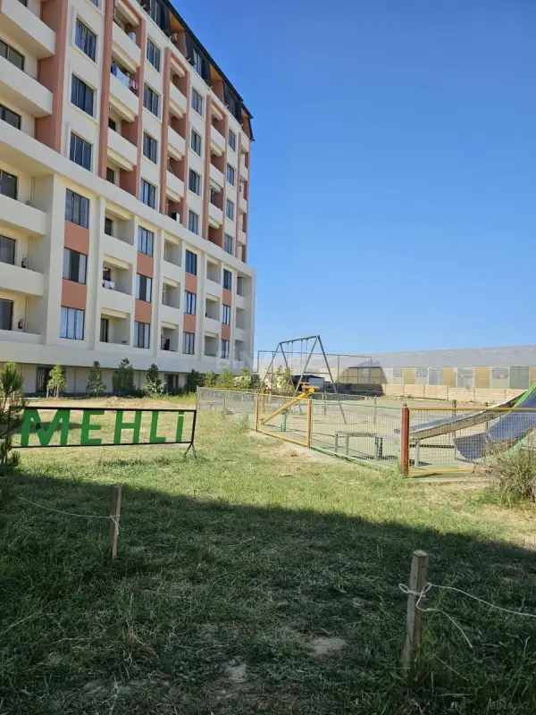 Satılır 2 otaqlı mənzil 57 m²