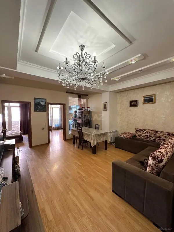 Satılır 2 otaqlı mənzil 67 m²