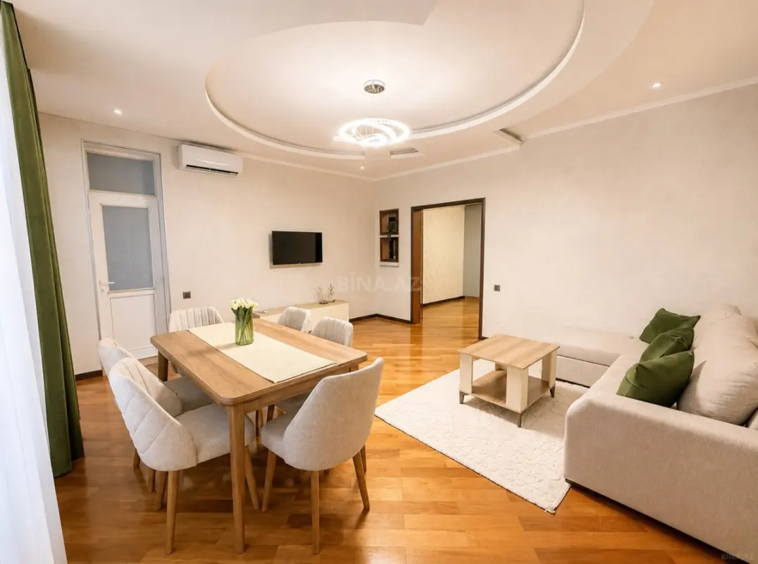 Kirayə verilir 2 otaqlı mənzil 103 m²