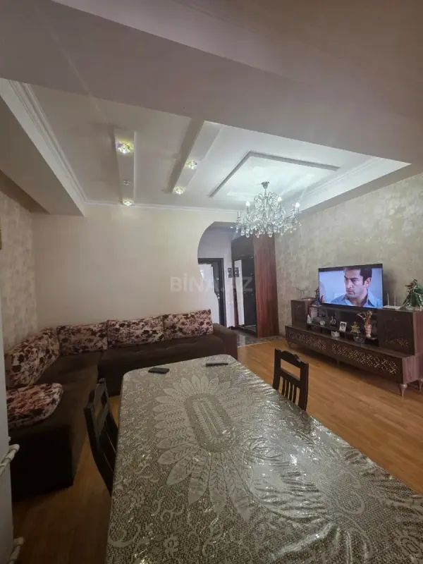 Satılır 2 otaqlı mənzil 70 m²