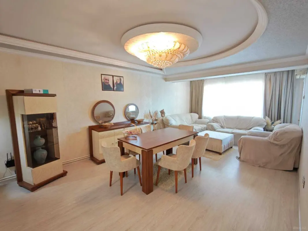 Satılır 3 otaqlı mənzil 120 m²