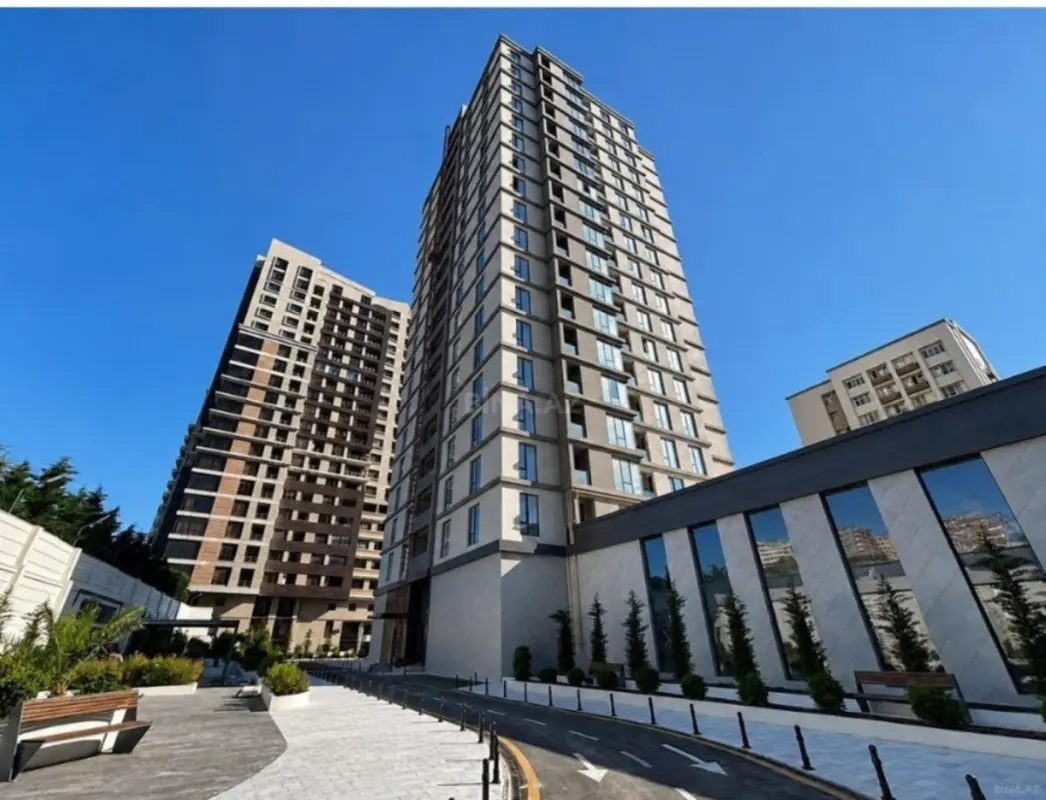 Satılır 3 otaqlı mənzil 133 m²