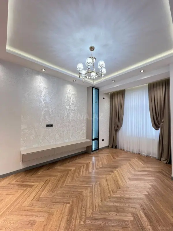 Satılır 2 otaqlı mənzil 68 m²