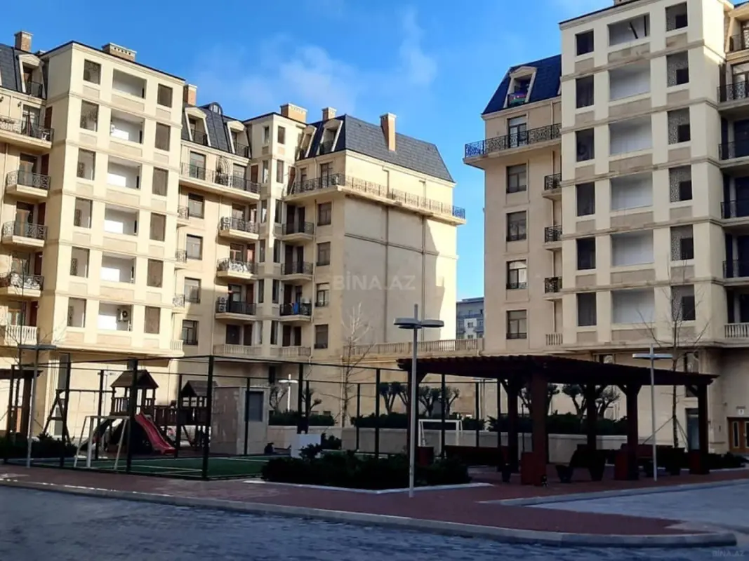 Satılır 3 otaqlı mənzil 94 m²