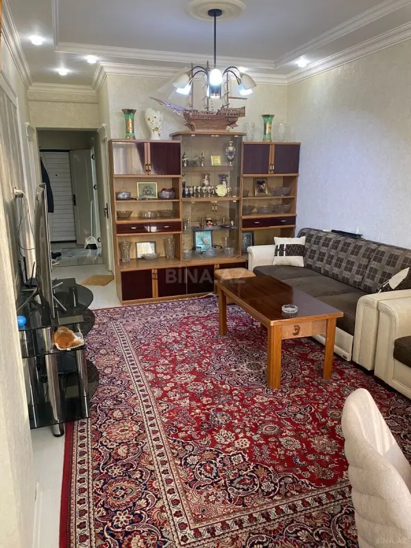 Satılır 2 otaqlı mənzil 65 m²
