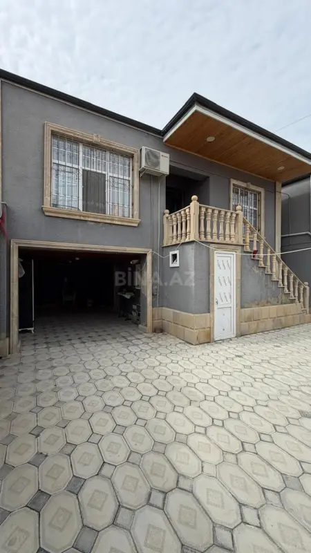 Satılır 4 otaqlı həyət evi 178.5 m²