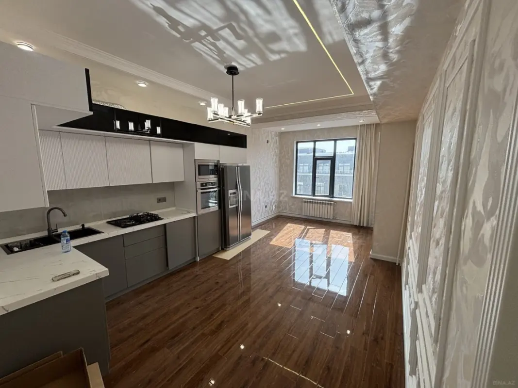 Satılır 3 otaqlı mənzil 110 m²