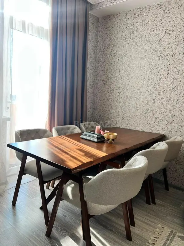 Kirayə verilir 3 otaqlı mənzil 81 m²