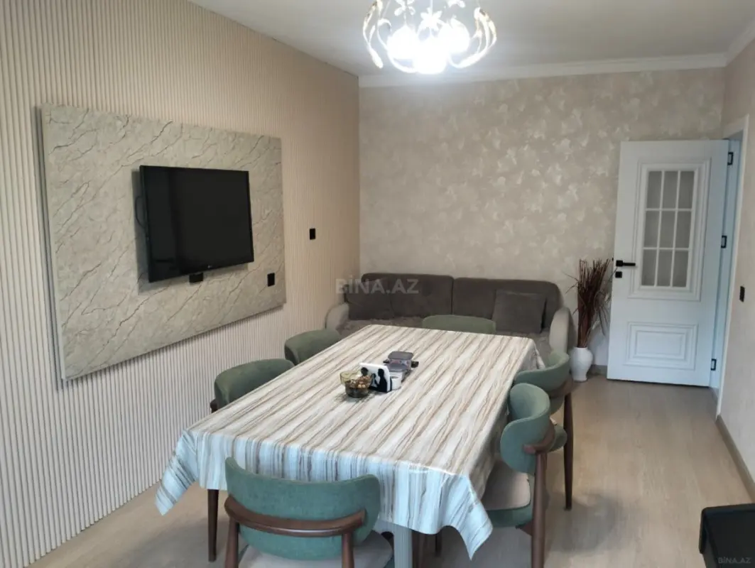 Satılır 4 otaqlı mənzil 110 m²
