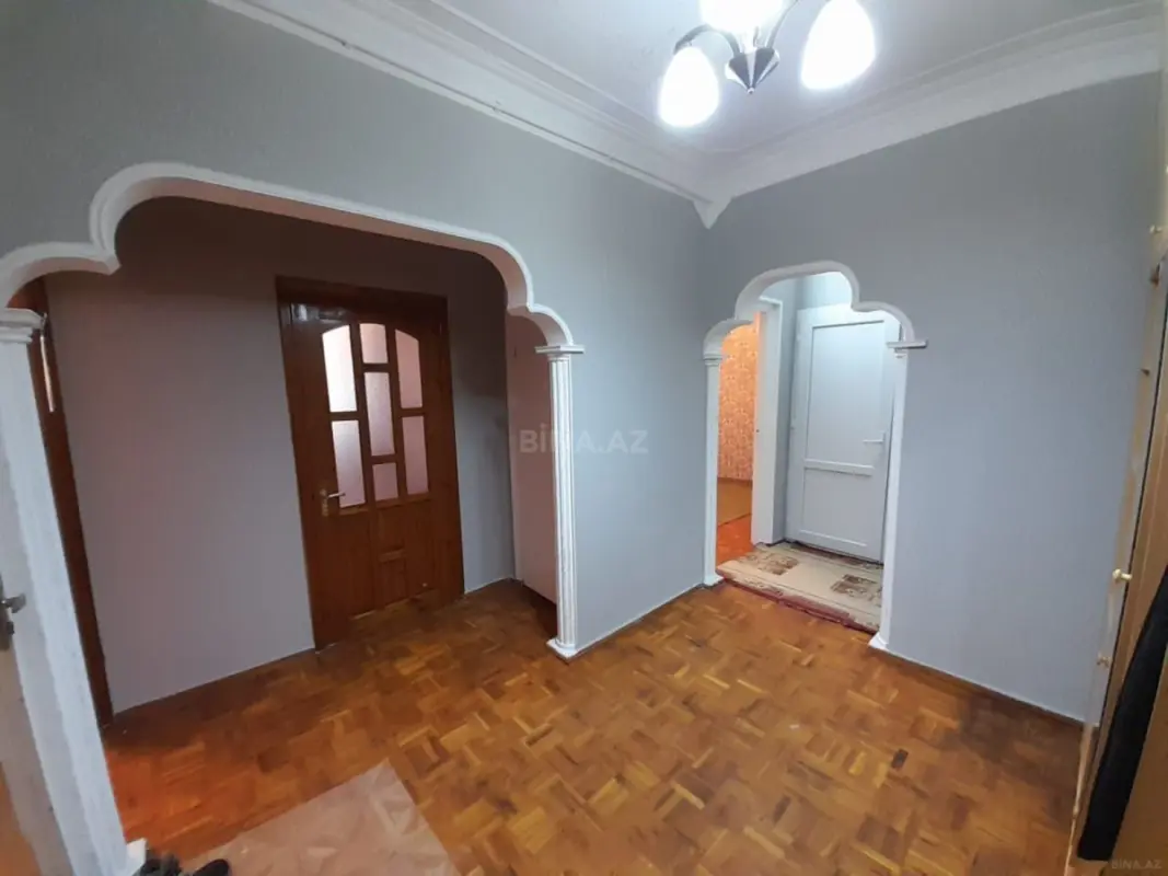 Kirayə verilir 4 otaqlı mənzil 85 m²