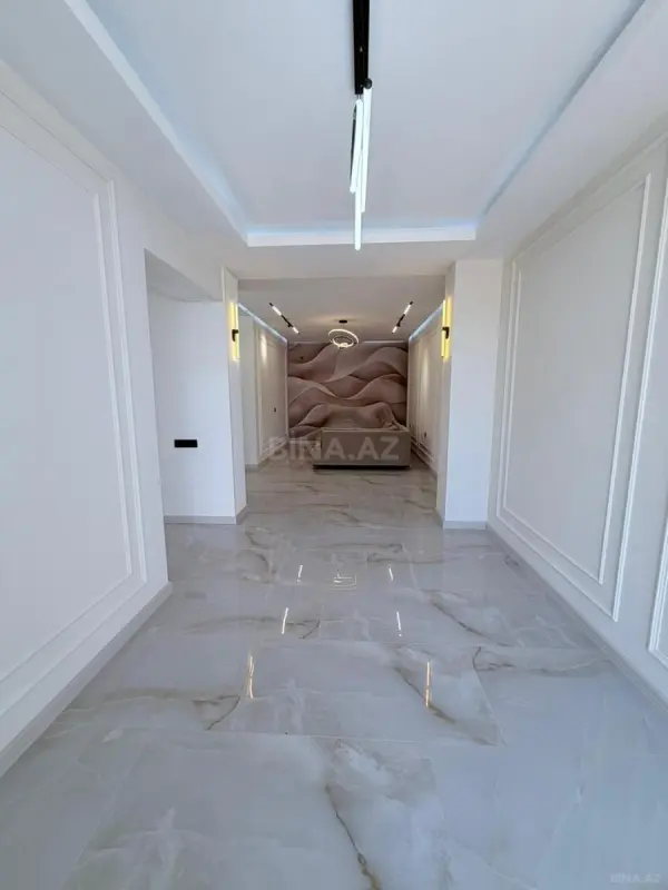 Satılır 5 otaqlı həyət evi 200 m²