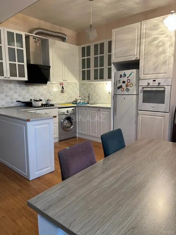 Kirayə verilir 3 otaqlı mənzil 85 m²