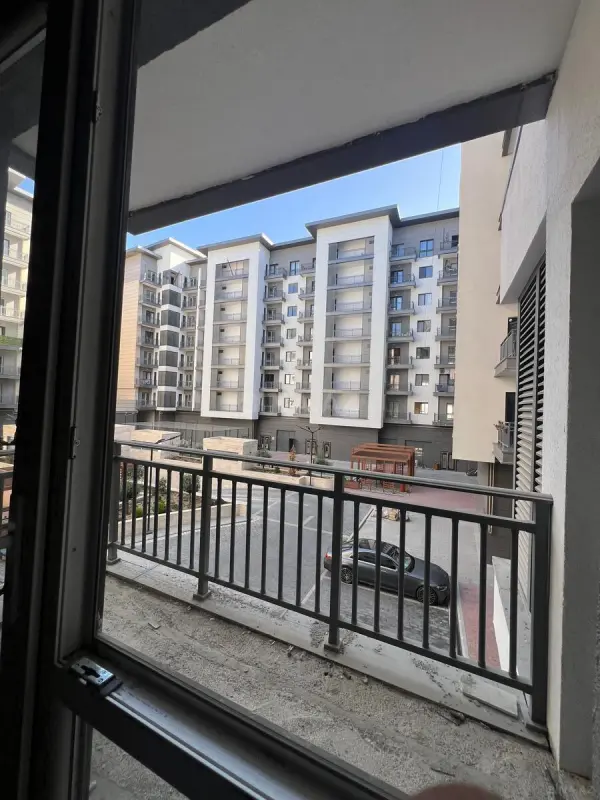 Satılır 3 otaqlı mənzil 146 m²