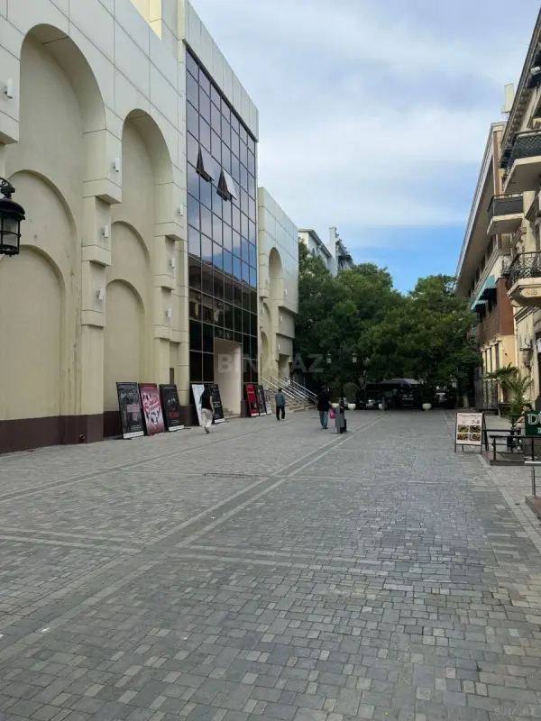 Satılır 1 otaqlı mənzil 40 m²