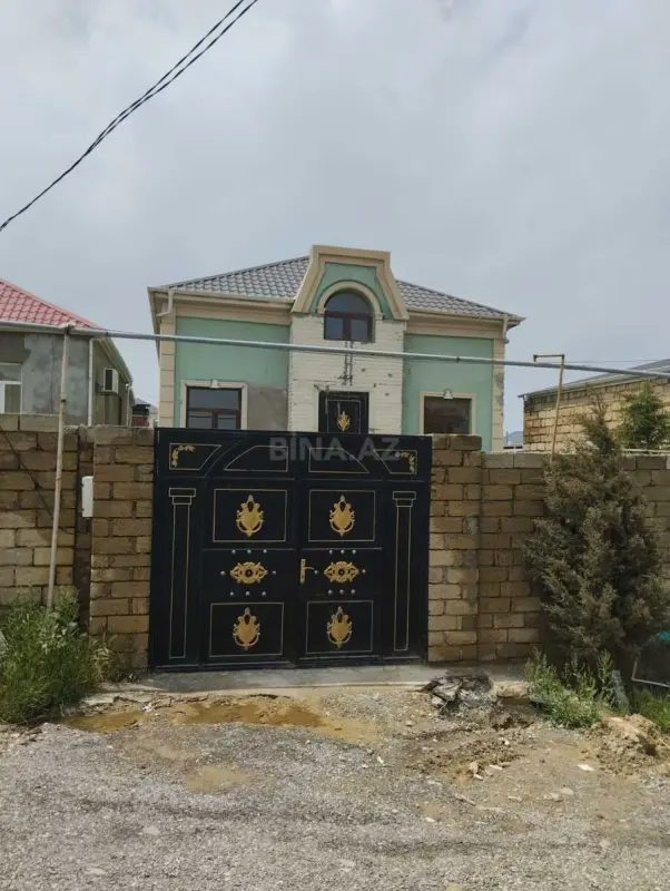 Satılır 3 otaqlı həyət evi 100 m²