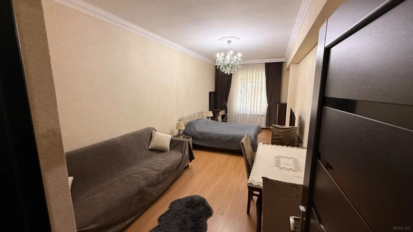 Kirayə verilir 3 otaqlı mənzil 100 m²
