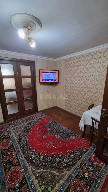 Kirayə verilir 2 otaqlı mənzil 45 m²