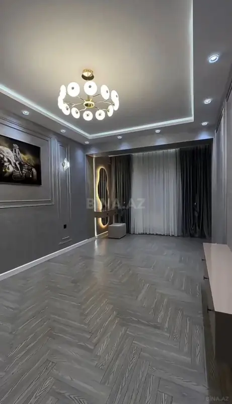 Satılır 3 otaqlı mənzil 140 m²