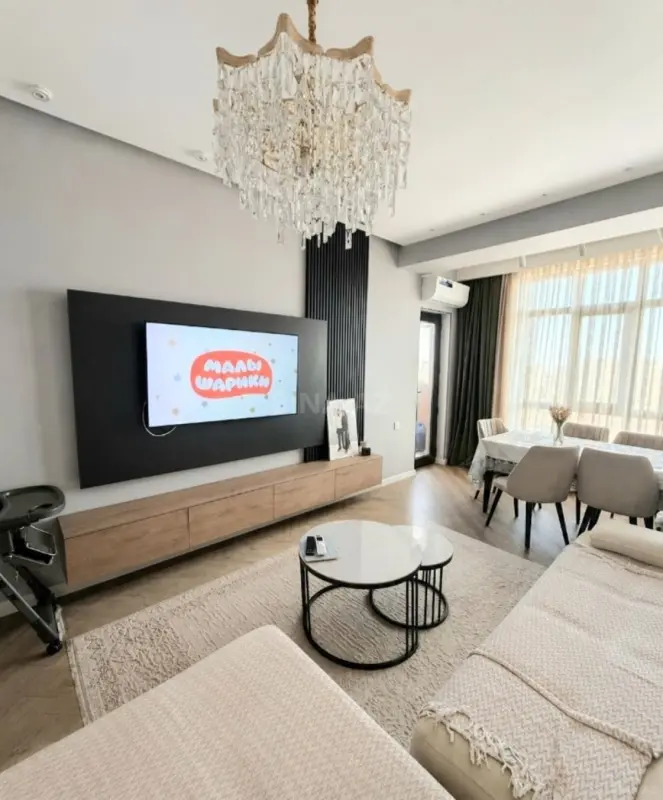 Satılır 2 otaqlı mənzil 67 m²