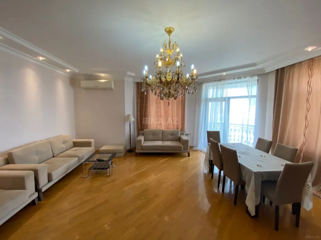 Kirayə verilir 4 otaqlı mənzil 185 m²
