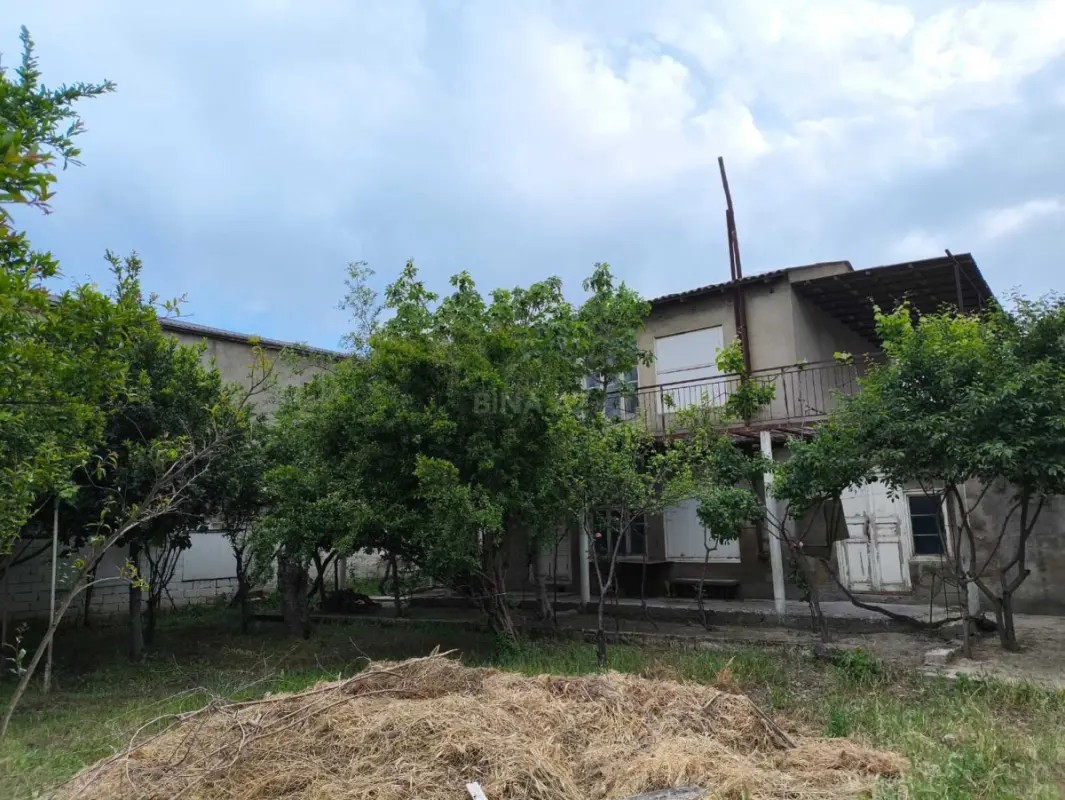Satılır 5 otaqlı həyət evi 129 m²