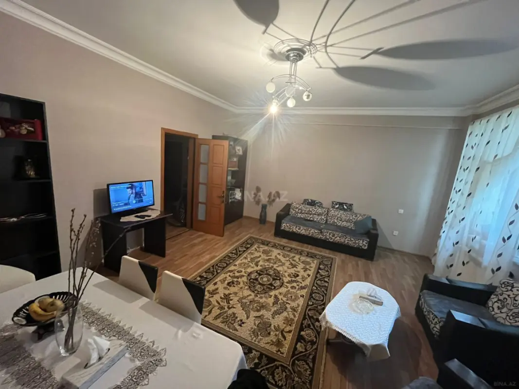 Kirayə verilir 3 otaqlı mənzil 170 m²