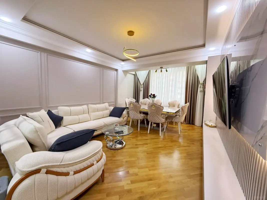 Satılır 2 otaqlı mənzil 80 m²