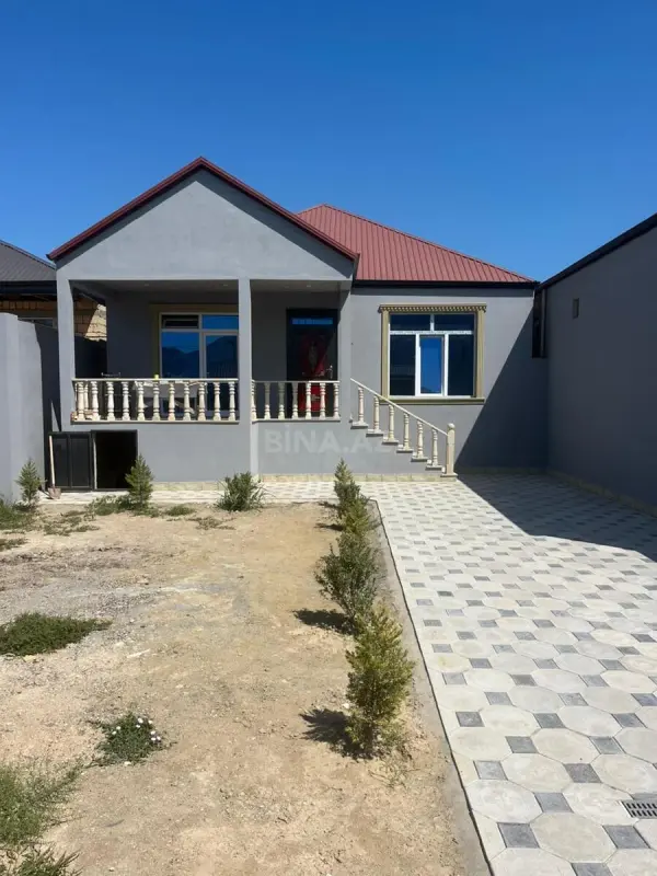 Satılır 4 otaqlı həyət evi 130 m²