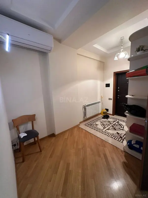 Kirayə verilir 3 otaqlı mənzil 108 m²