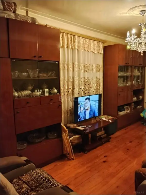Satılır 2 otaqlı mənzil 60 m²