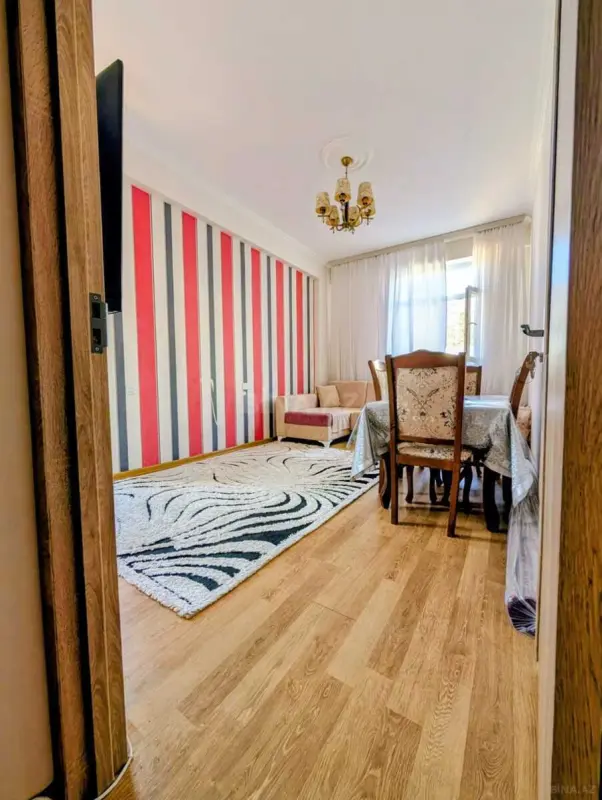Satılır 2 otaqlı mənzil 55 m²
