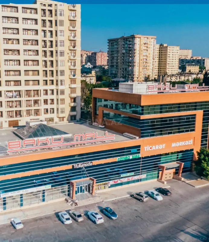 Satılır 3 otaqlı mənzil 145 m²