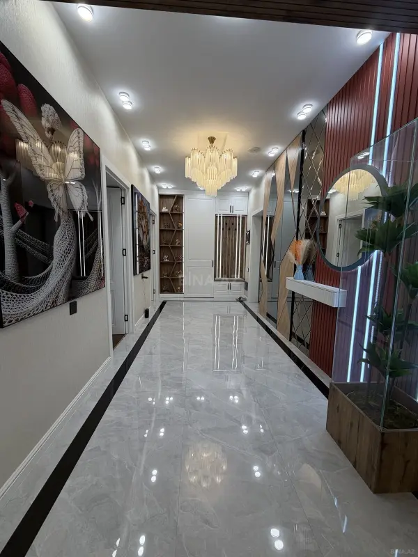 Satılır 3 otaqlı mənzil 110 m²