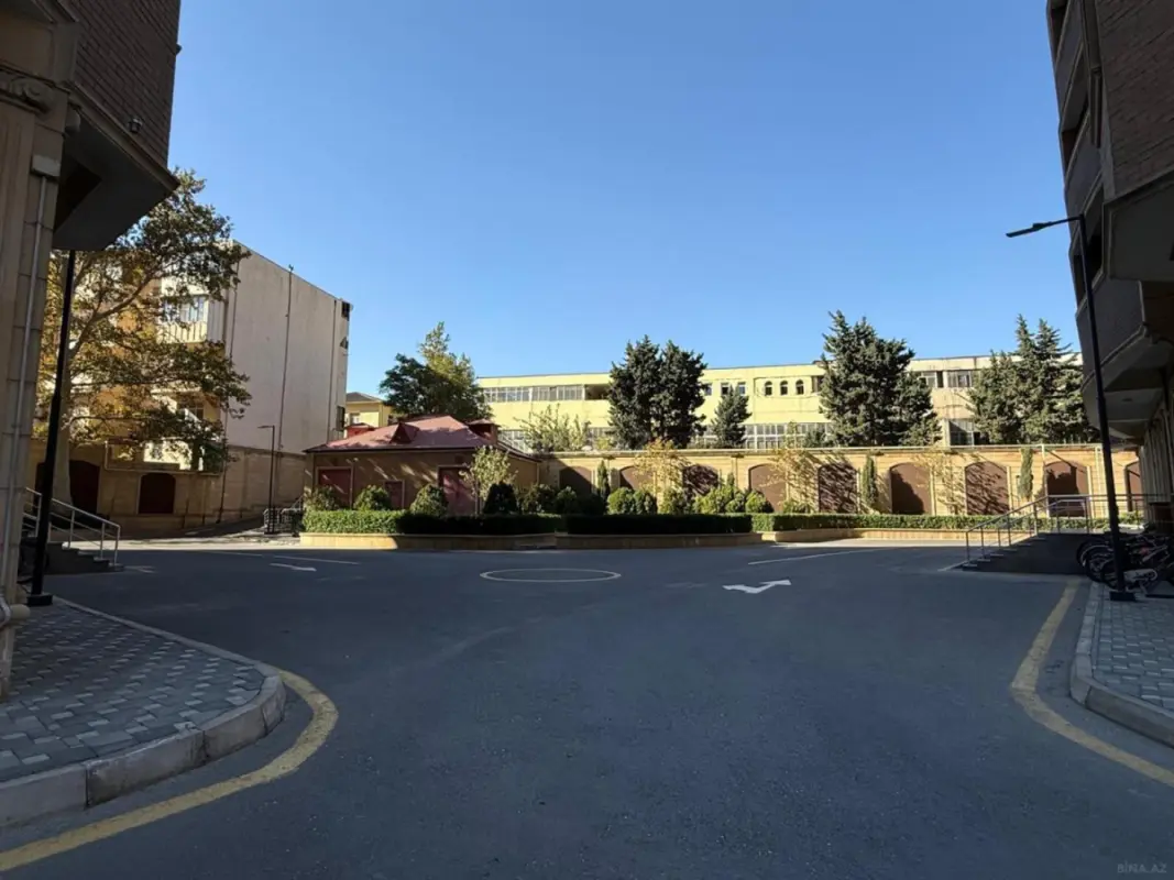 Satılır 3 otaqlı mənzil 108 m²