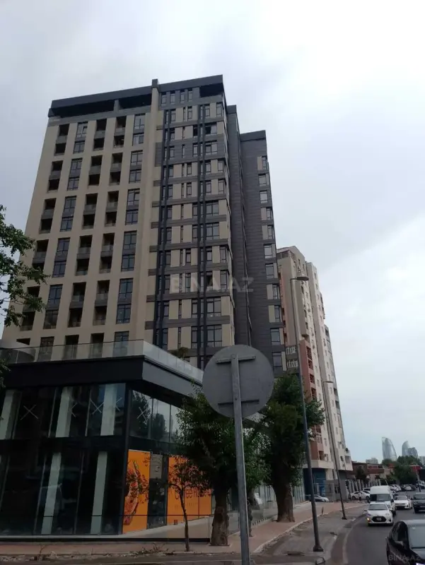 Satılır 3 otaqlı mənzil 154 m²