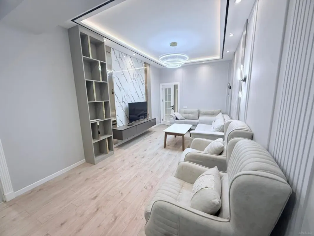 Kirayə verilir 2 otaqlı mənzil 80 m²