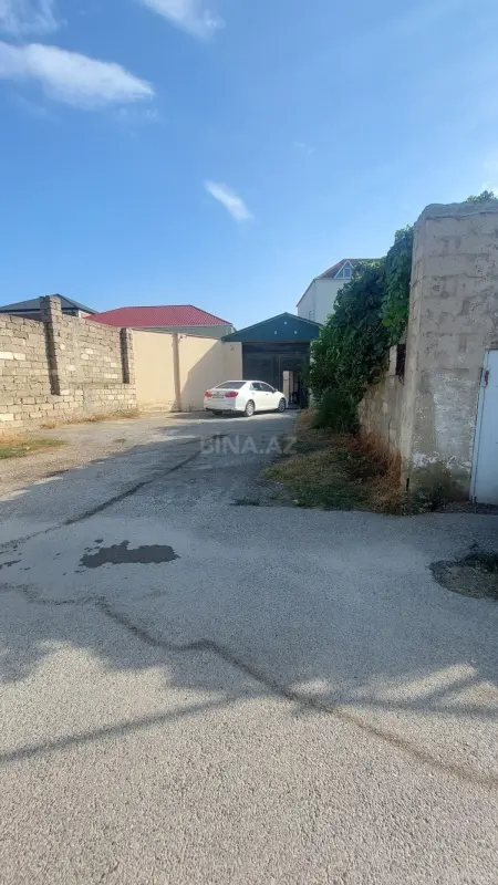 Satılır 4 otaqlı həyət evi 140 m²