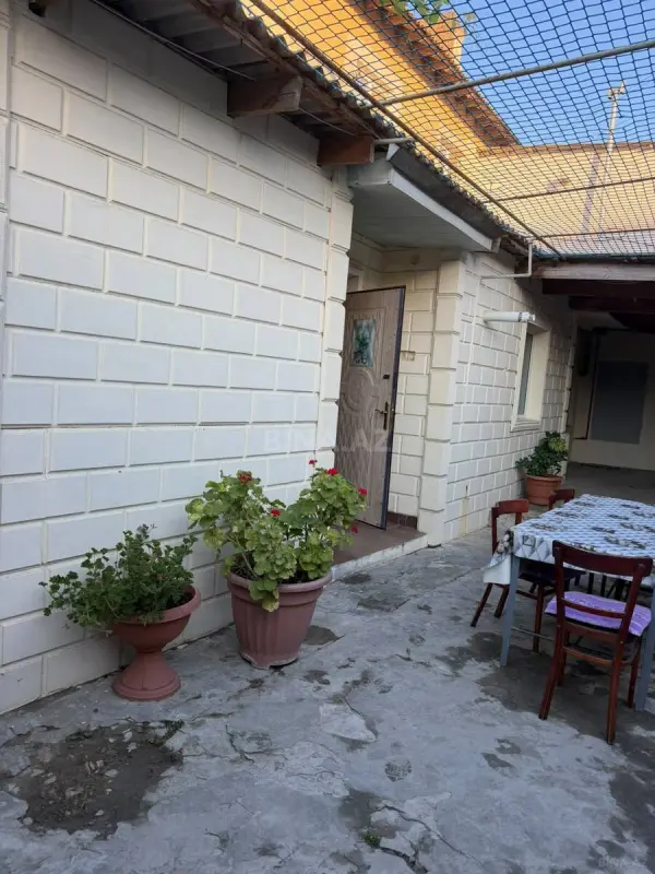 Satılır 4 otaqlı mənzil 45 m²