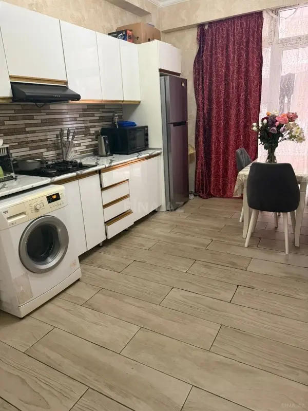 Kirayə verilir 3 otaqlı mənzil 90 m²