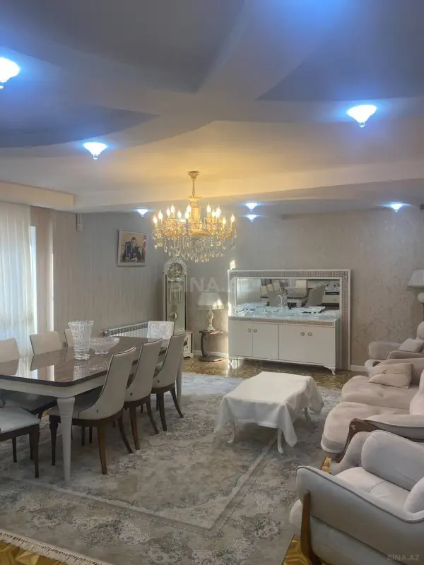 Satılır 4 otaqlı mənzil 100 m²