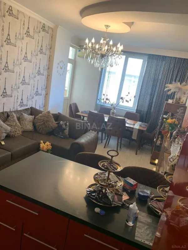 Satılır 3 otaqlı mənzil 98 m²